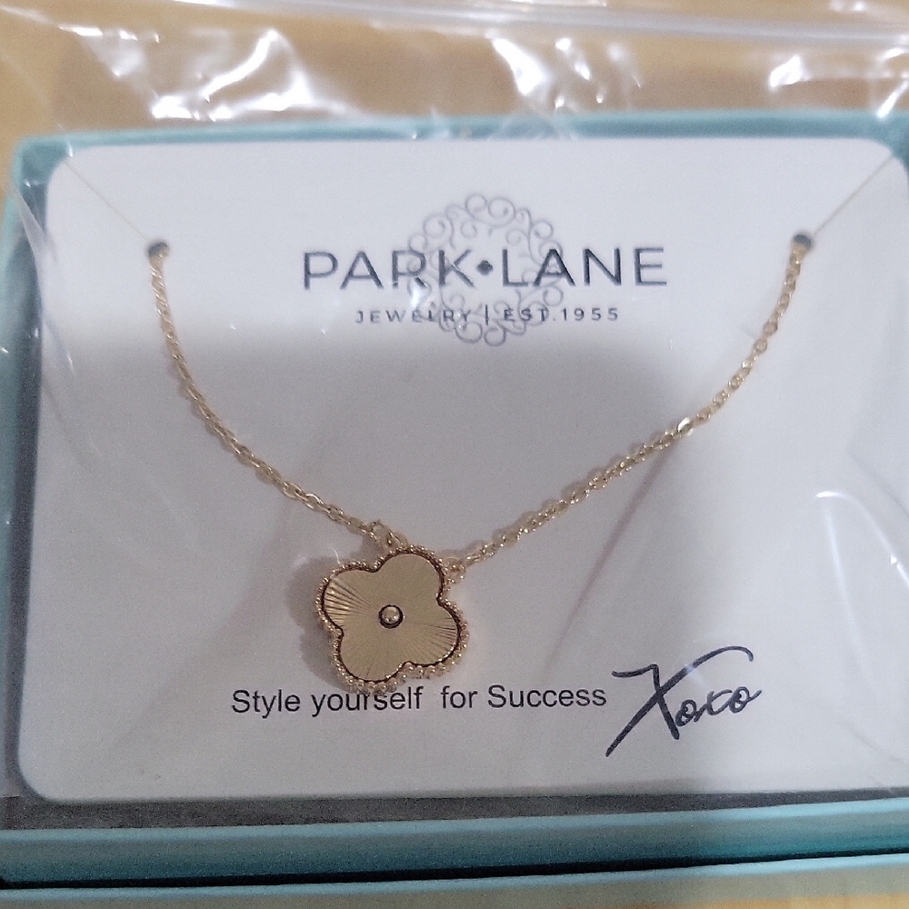 Park Lane Foxy